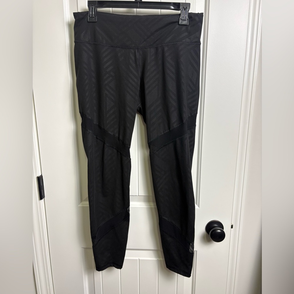 Black Textured High-Waist Leggings